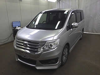 HONDA STEP WAGON 2012