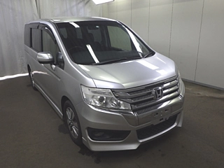 HONDA STEP WAGON 2012