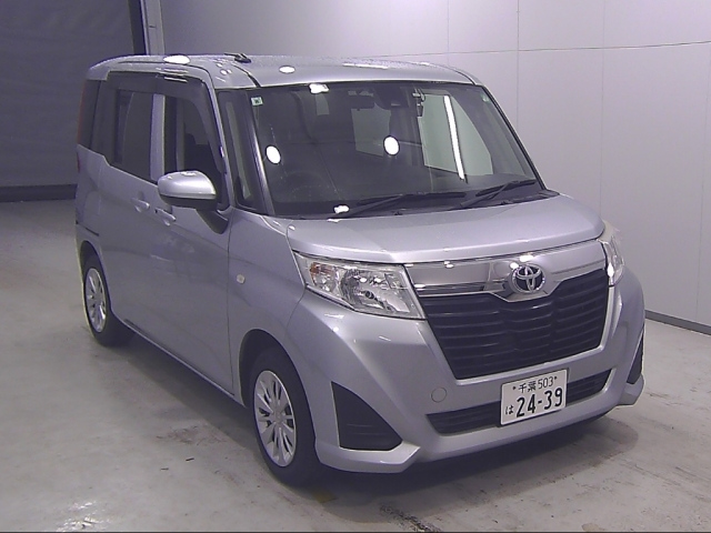 TOYOTA ROOMY 2018