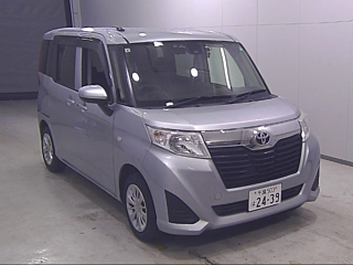 TOYOTA ROOMY 2018
