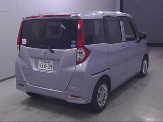 TOYOTA ROOMY 2018