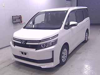 TOYOTA VOXY 2014