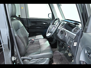DAIHATSU TANTO 2017