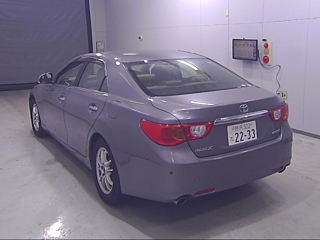 TOYOTA MARK X 2011