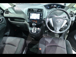 NISSAN SERENA 2013