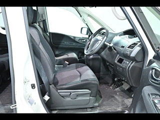 NISSAN SERENA 2013