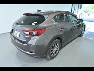 MAZDA AXELA 2017