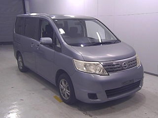 NISSAN SERENA 2010