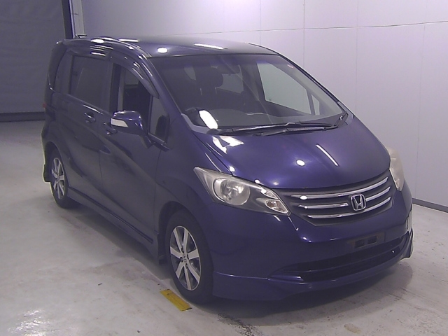 HONDA FREED 2010