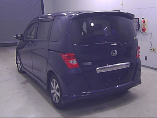 HONDA FREED 2010