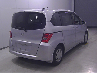 HONDA FREED 2009