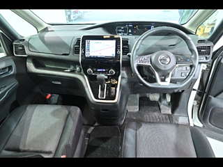 NISSAN SERENA 2017