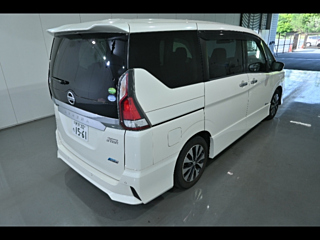 NISSAN SERENA 2017