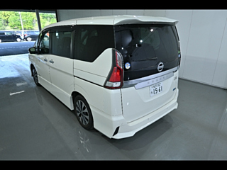 NISSAN SERENA 2017