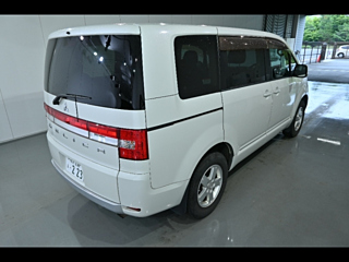 MITSUBISHI DELICA D5 2010