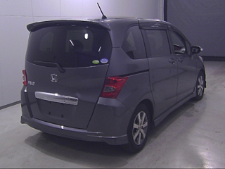 HONDA FREED 2009