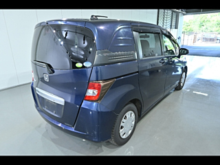 HONDA FREED 2010