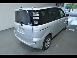 TOYOTA SIENTA 2010
