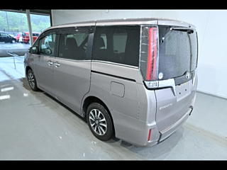 TOYOTA ESQUIRE 2020