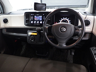 SUZUKI MRWAGON 2011