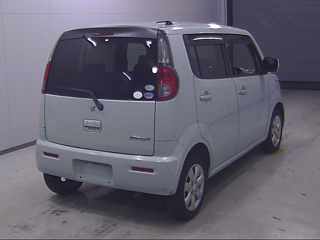 SUZUKI MRWAGON 2011