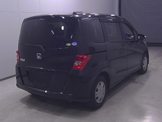 HONDA FREED 2011