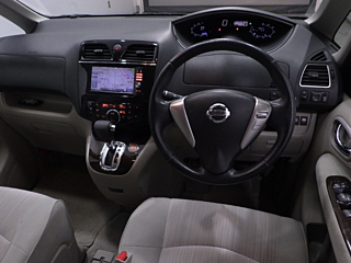 NISSAN SERENA 2011