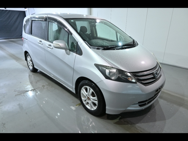 HONDA FREED 2008