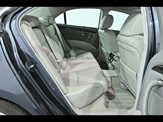 HONDA LEGEND 2010
