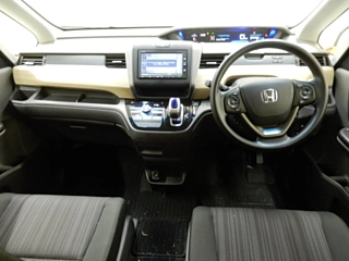 HONDA FREED 2019