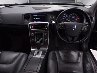 VOLVO V60 2012