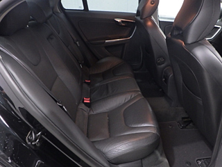 VOLVO V60 2012