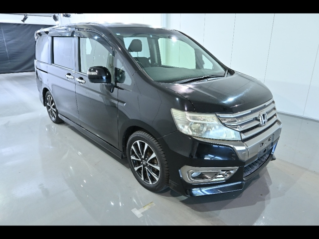 HONDA STEP WAGON 2012