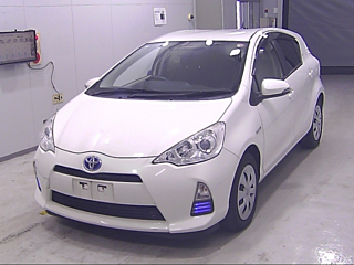 TOYOTA AQUA 2014