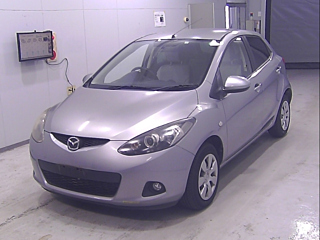 MAZDA DEMIO 2010
