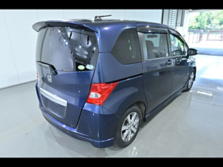 HONDA FREED 2011