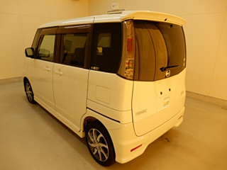 NISSAN ROOX 2012