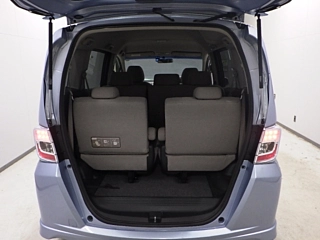 HONDA FREED 2012