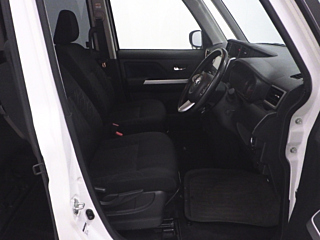 TOYOTA ROOMY 2020