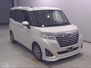 TOYOTA ROOMY 2020