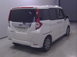TOYOTA ROOMY 2020