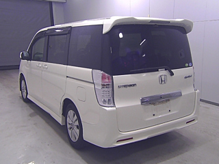 HONDA STEP WAGON 2010