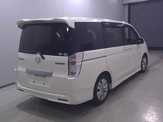 HONDA STEP WAGON 2010