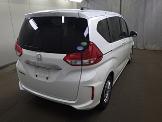 HONDA FREED 2019