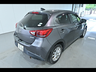 MAZDA DEMIO 2017