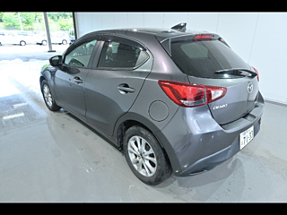 MAZDA DEMIO 2017