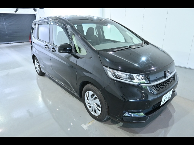 HONDA FREED 2023