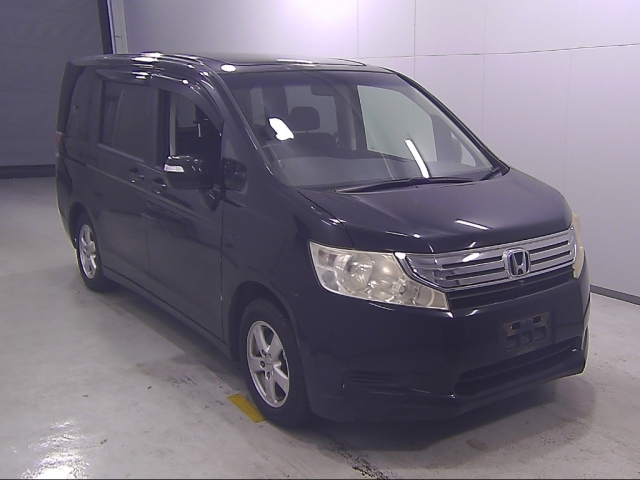 HONDA STEP WAGON 2010