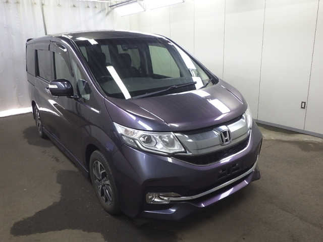 HONDA STEP WAGON 2017