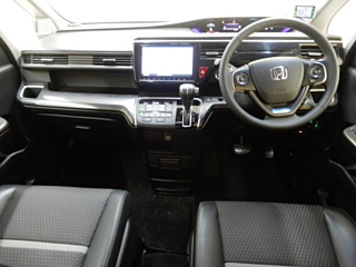 HONDA STEP WAGON 2017